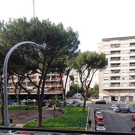 A casa dei Nonni House near the metro C-3